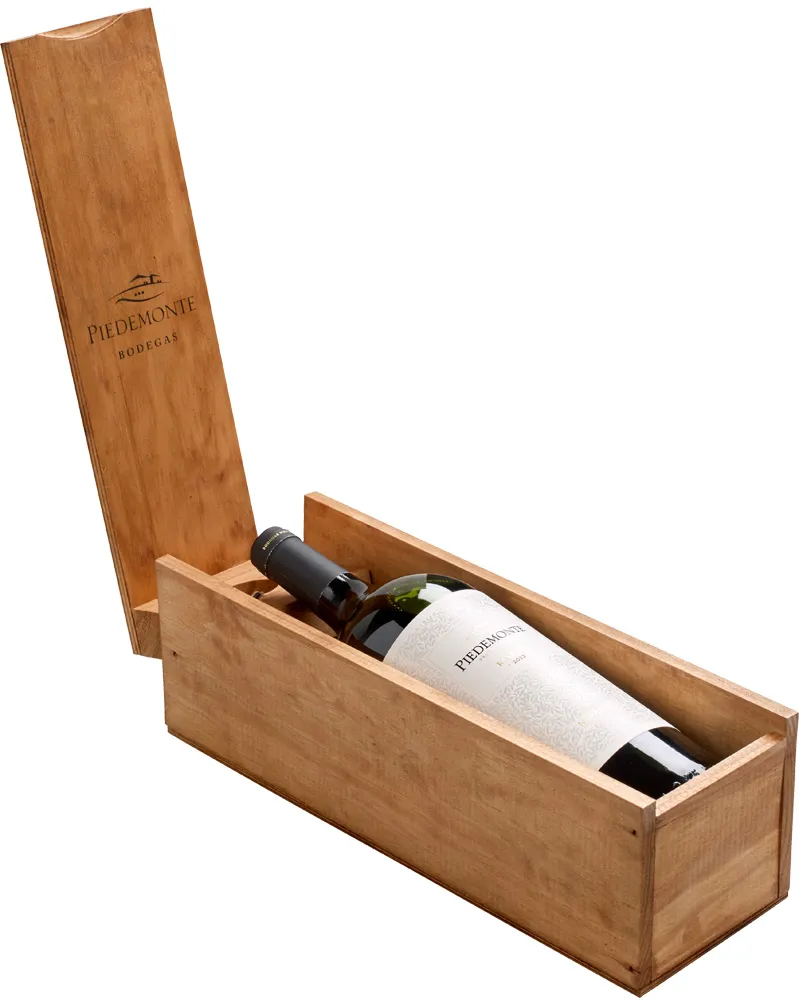 Piedemonte - Piedemonte Reserva Magnum in Geschenk Verpackung Piedemonte - Piedemonte Reserva Magnum in Geschenk Verpackung